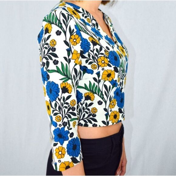 zara Field Flowers Cropped Top V Neck Size M - Picture 1 of 8